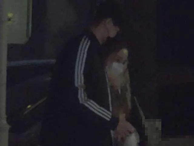 "夜宿门"7年后,再看被迫息影的李小璐