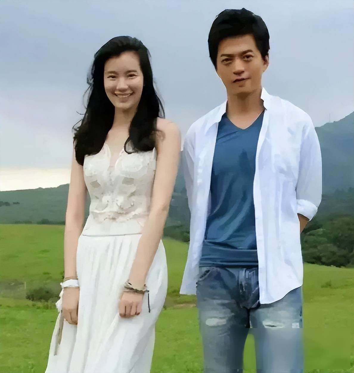 46岁李健妻子竟是清华博士!不买房不生娃,他俩现状如何?