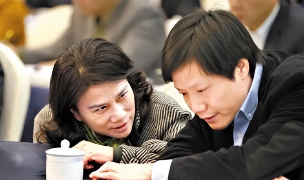 董明珠回应改名，是把全部声誉砸进去，雷军也曾这样说！