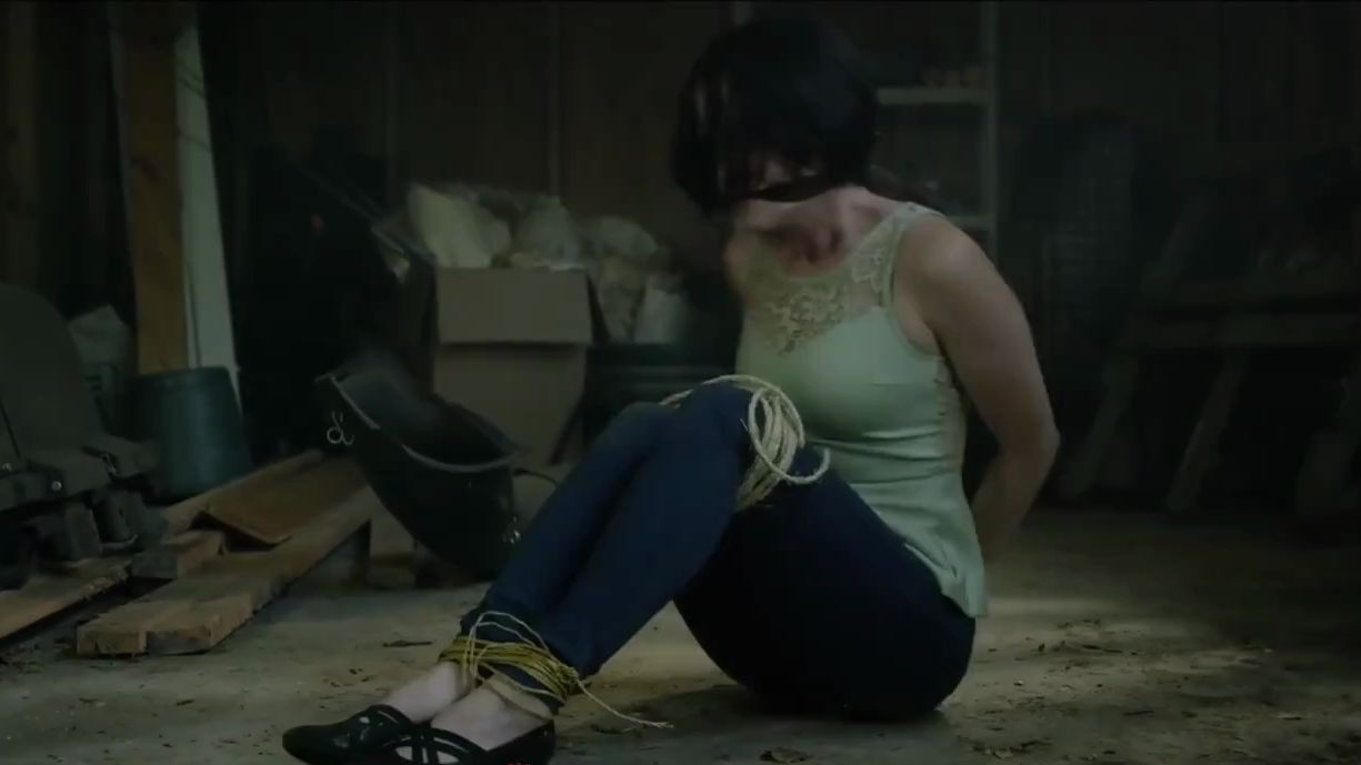 故事:五姐妹将辣椒水强行倒进父亲喉咙,母亲坐在一旁视若无睹