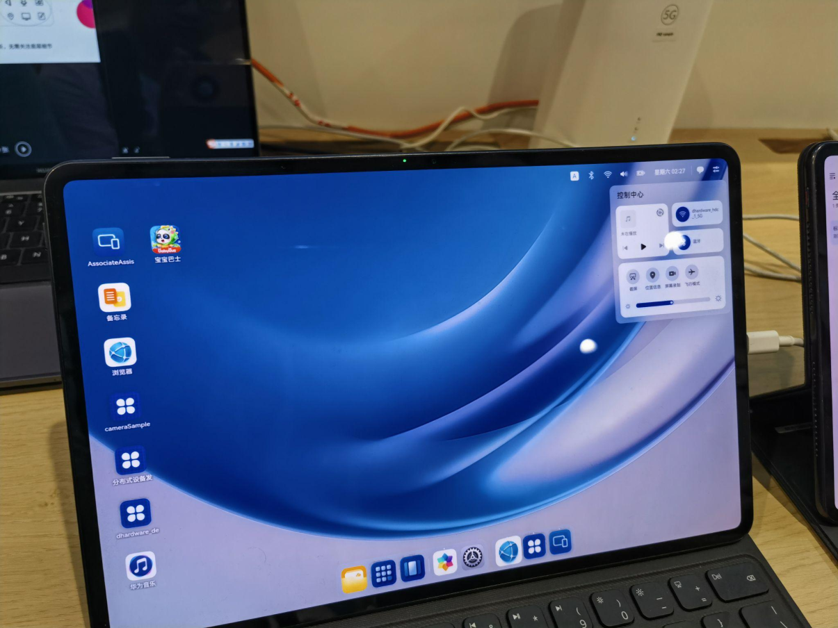 鸿蒙PC突然确认，华为即将“破局”，全面迈向新阶段！