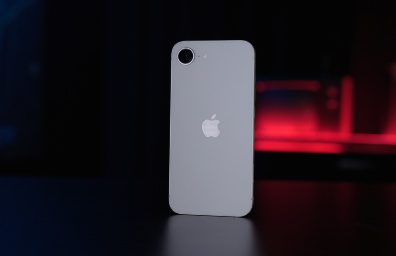 iPhone 16e发布后，首批用户评价出炉，“中差评”真不少！