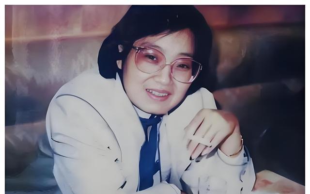 1996年轰动重案:著名女作家戴厚英家中惨死,"职业杀手"所为?
