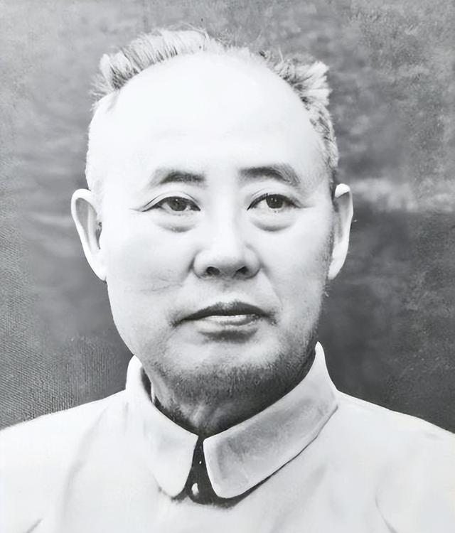 1949年,傅作义当上水利部部长后底下人不配合,周总理一句话解决