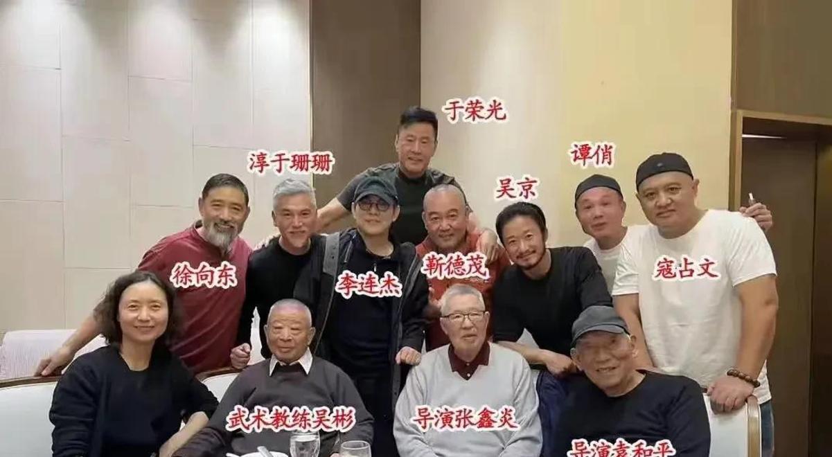 甄子丹和李连杰的差距!61岁身材对比太真实