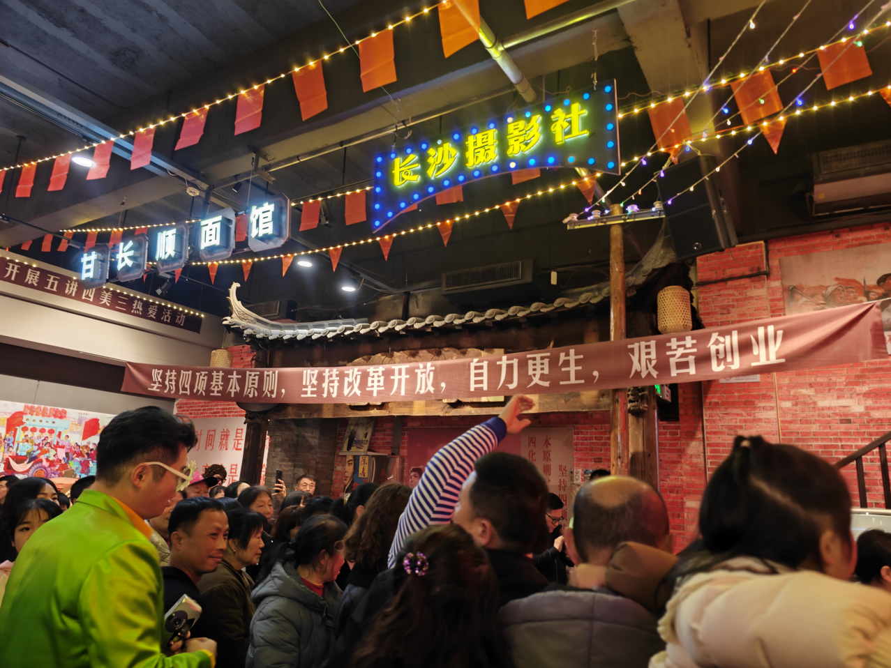 20年前的“电子洋垃圾”，已被年轻人炒到了上千元一台！