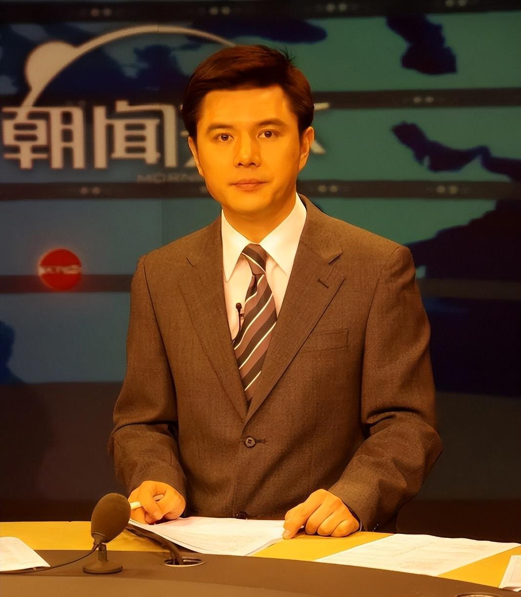 前央视主播赵普回应"保安背景":确实,我曾在保卫部门守门