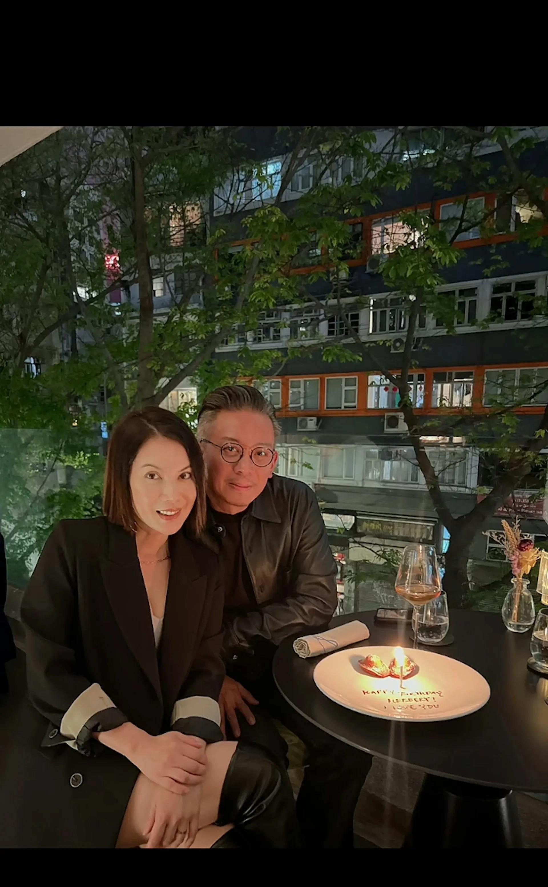 前tvb女星甜蜜庆生曾掌管超300店时装巨头非凡经历