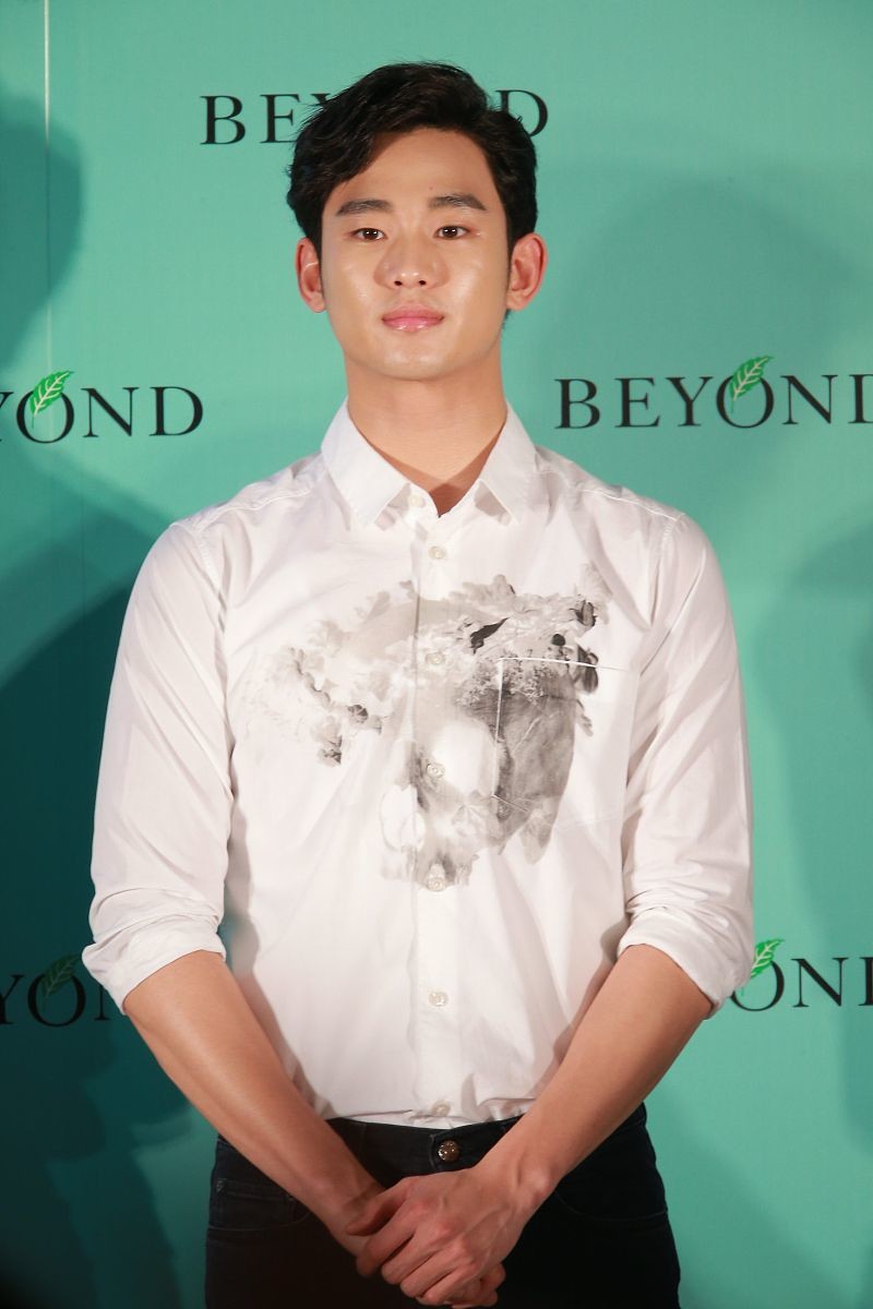 捶死来自星星的娈童怪