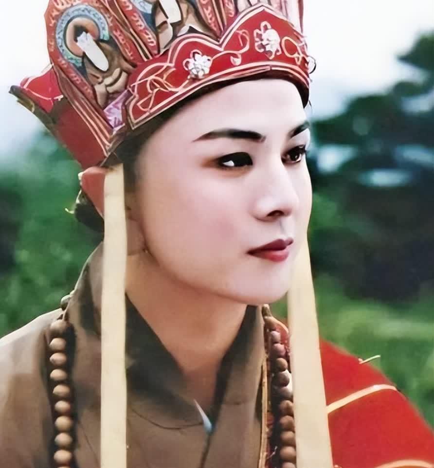唐僧徐少华近照曝光,与美女合影引热议?还俗之谜真相竟是