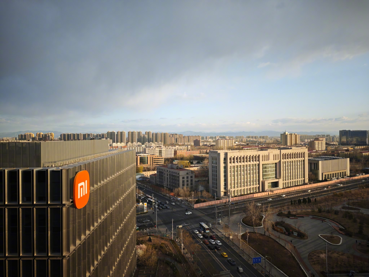 小米公布年报，却让不少人“破防”，汽车带动了手机销量？