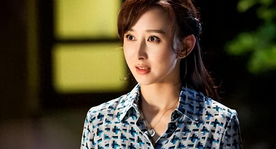 17年了,再看胡静的伴娘阵容,我看到了娱乐圈女明星的残酷真相