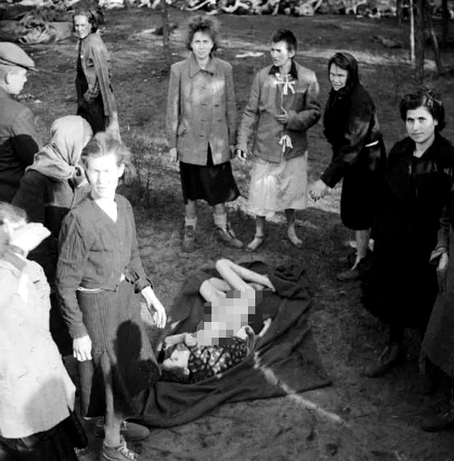 二战期间!犹太女人被纳粹疯狂摧残老照片,尘封70年如今依旧胆颤