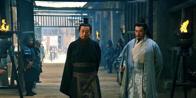 46岁鲁肃单刀赴会后随即暴亡,孙权:养虎为患,他让刘备走上巅峰