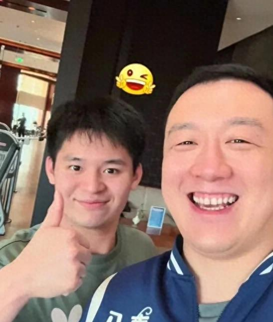 徐晨皓曝新料,林诗栋和刘诗雯互动超有爱!