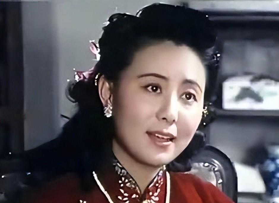 赵雅珉近况:曾为日本著名设计师,现生活朴素,儿子陈赫令她自豪