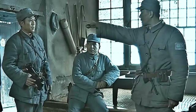 孔捷成百岁将星:和李云龙丁伟相比,他有名将必备的哪四个优点?