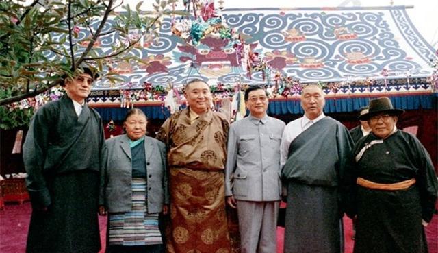 十世班禅圆寂前究竟发生了什么?班禅圆寂后法体如何处理?