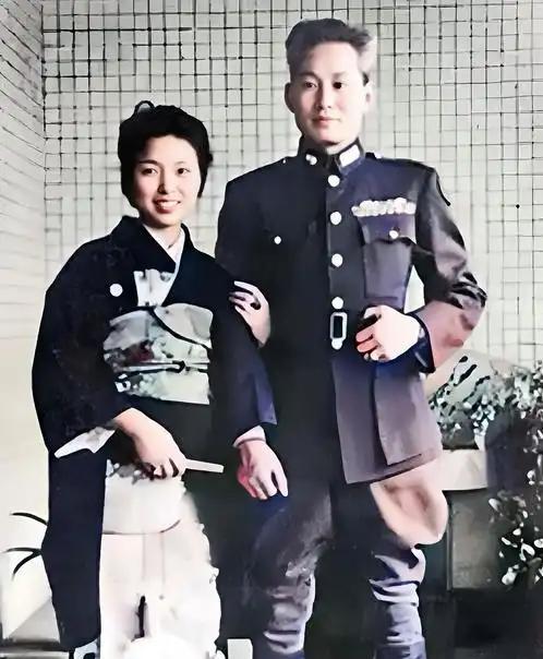 1985年,孙立人和两任妻子张晶英,张美英的合影,5年后去世