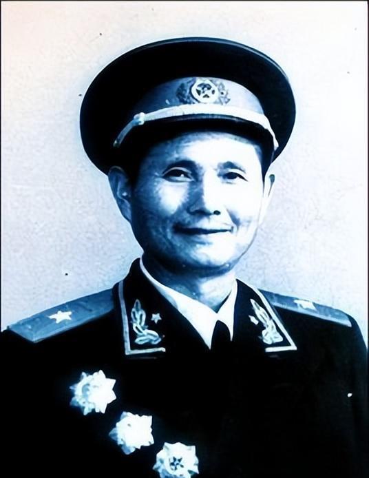 福建龙岩市近代杰出人物简介