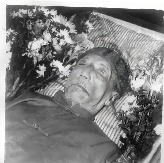 老照片:10位名人的罕见遗容,难得一见,都是历史的缩影