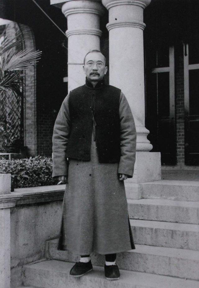 清末政治家唐绍仪76岁遭到暗杀,留下19个子女,现状如何?