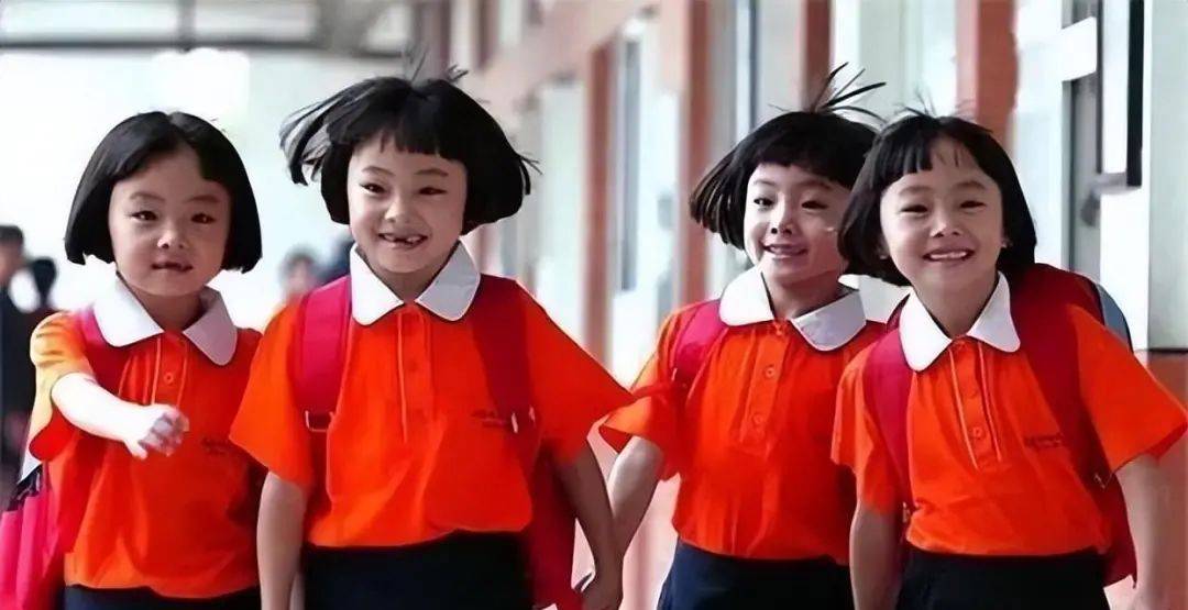 中国最美四胞胎:26年共用一张脸,同时进世界名校