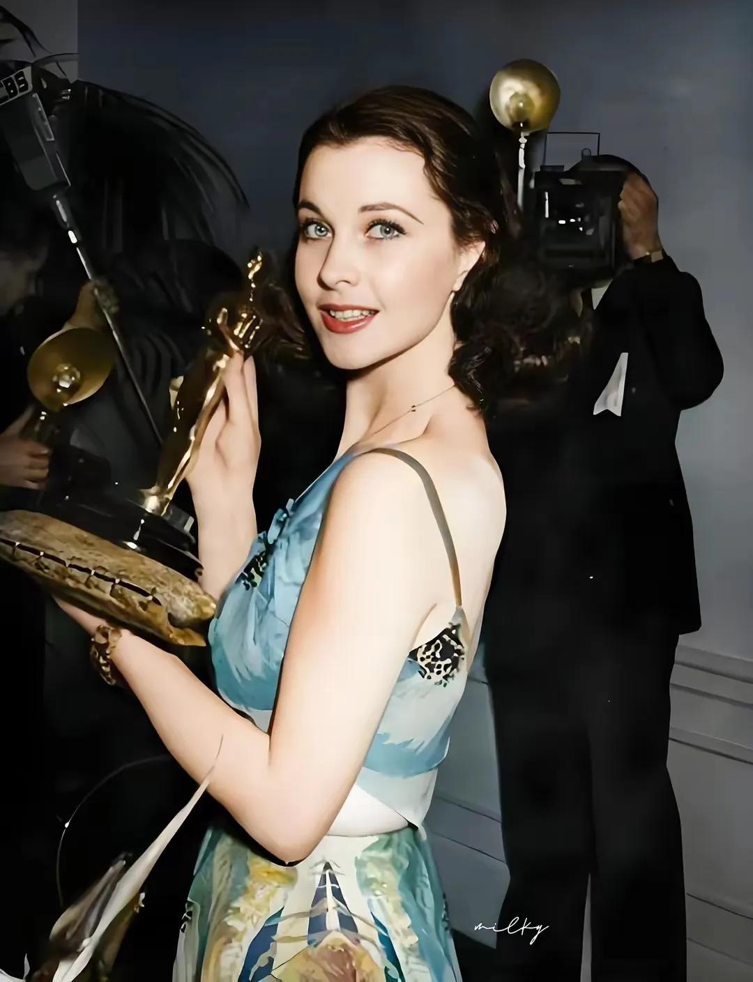 真正的绝世容颜100多年只此一人有着无人挑战的美费雯丽美照欣赏