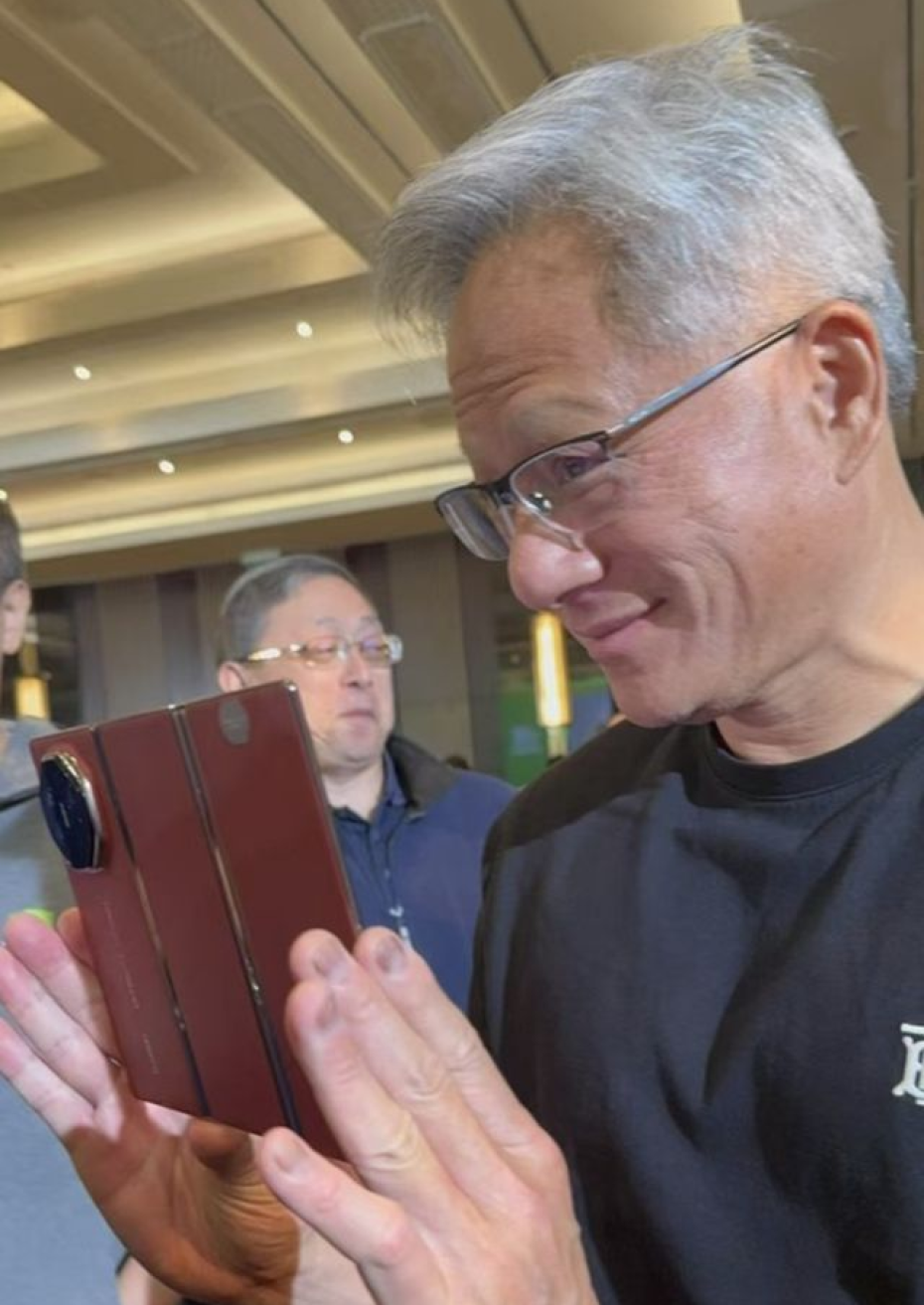 今天的华为强得可怕！黄仁勋数次确认，外媒集体破防！