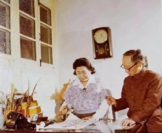 溥杰的日本妻子有多美?身材高挑皮肤白皙,怪不得令溥杰神魂颠倒