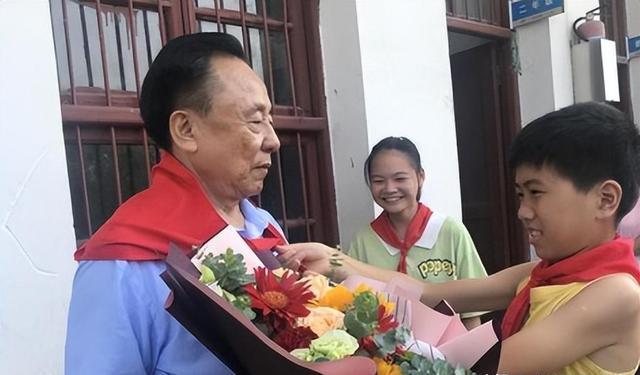 湖南益阳7旬首富倪福林:遭妻子揭发,商业帝国顷刻间毁于一旦