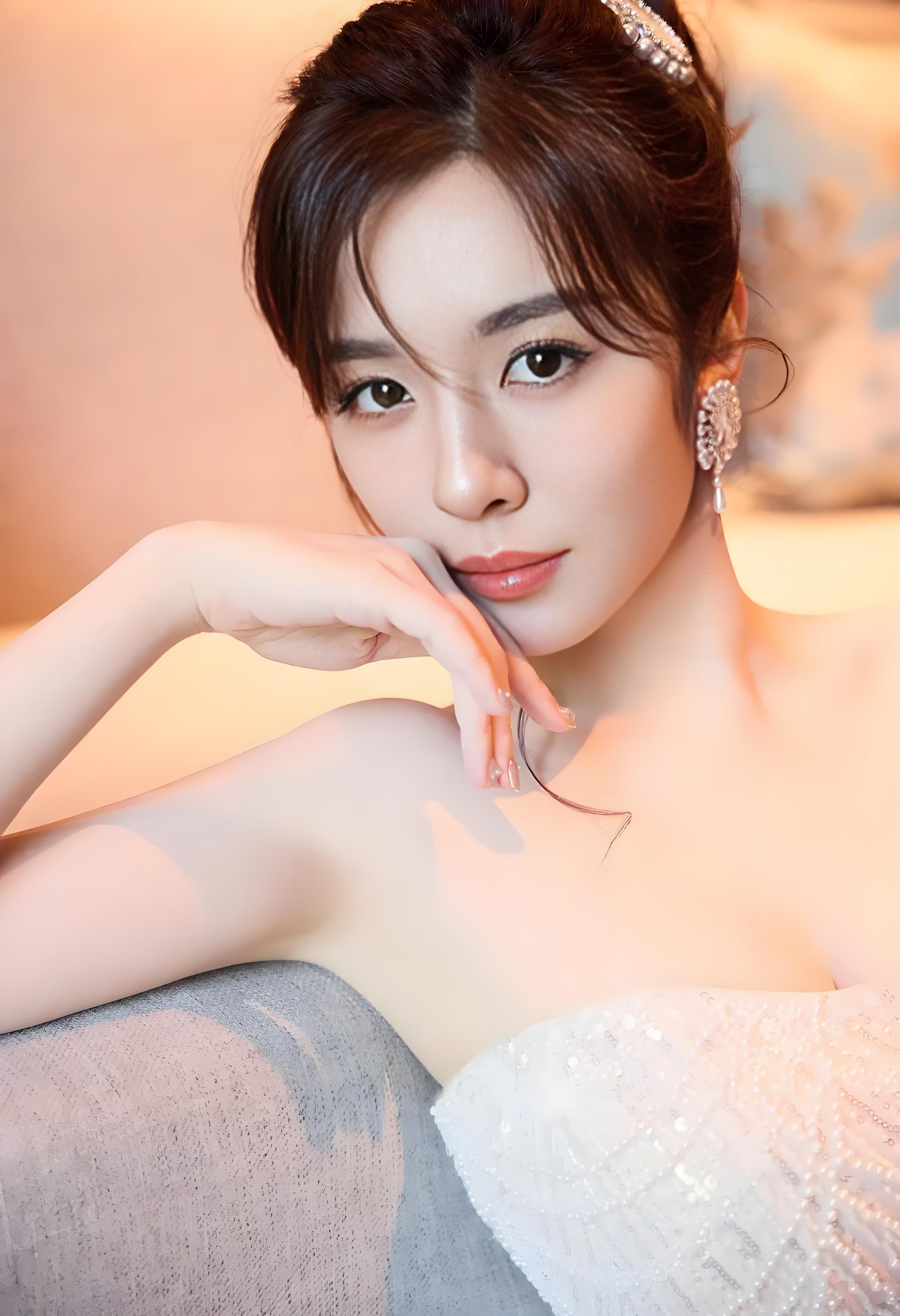 男星俞灏明与王晓晨结婚上热搜西红柿与鸡蛋之恋成就经典婚姻