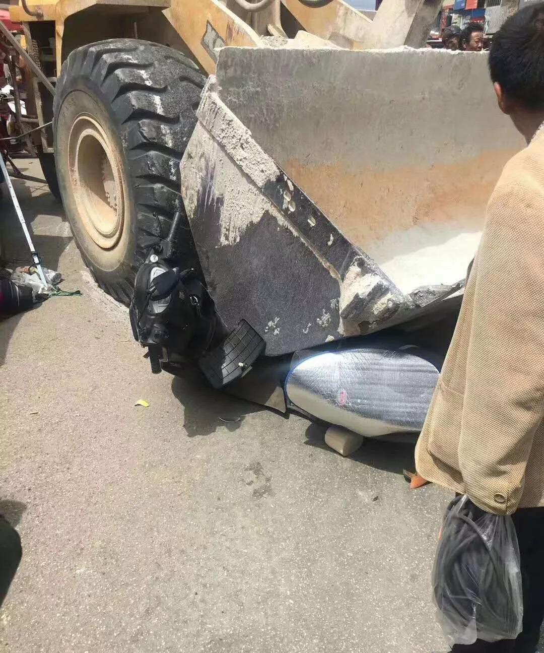 云南陆良装载机事故6死4伤责任到底在哪儿?