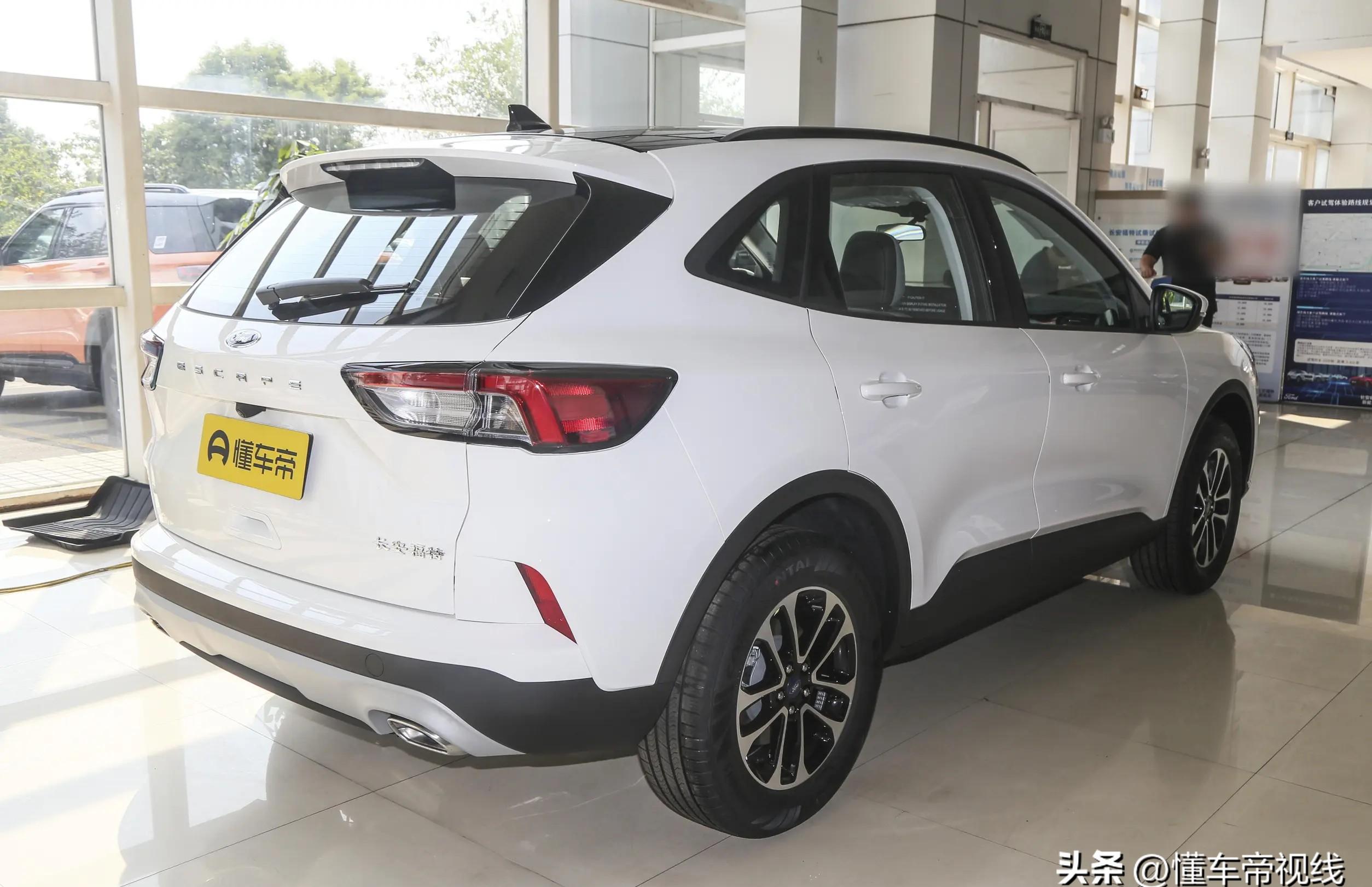 98万元-直降5万元 福特锐际两驱悠享款实车 搭2.0t 8at