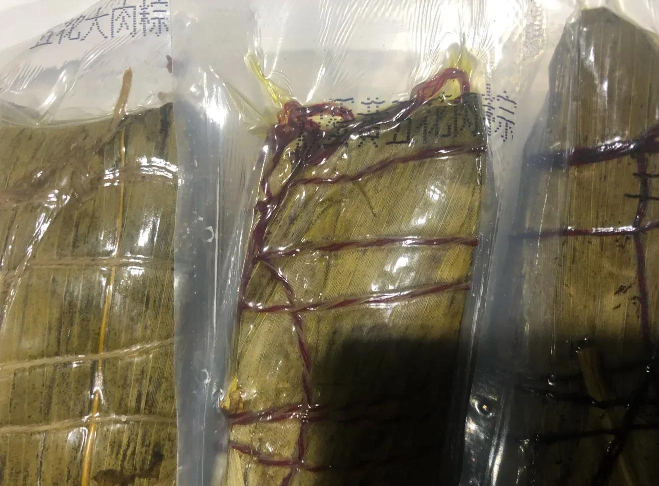 韩国江陵端午祭,用菖蒲水洗头,吃艾糕,不会包粽子就从中国进口