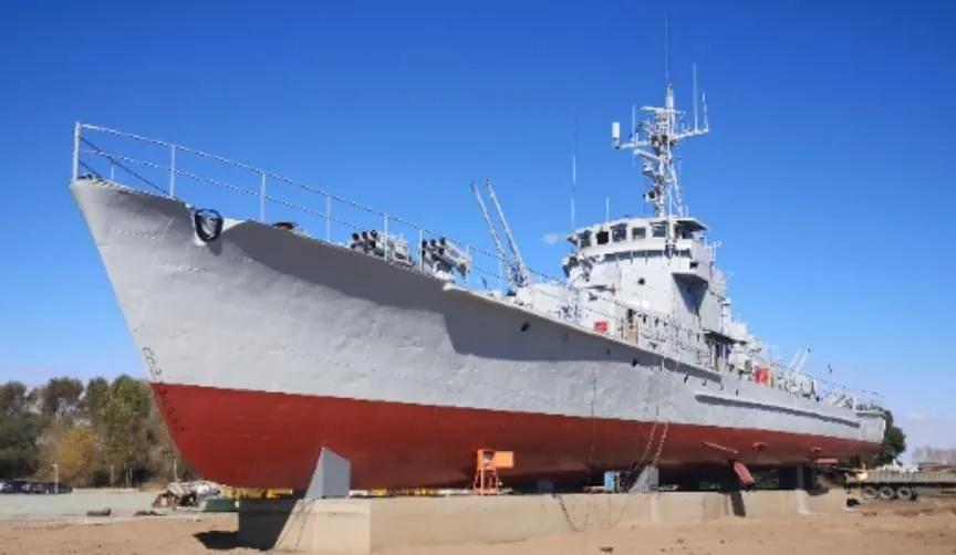 探秘"黄水战列舰":我国海军初期的守护者,西沙之战扭转战局!