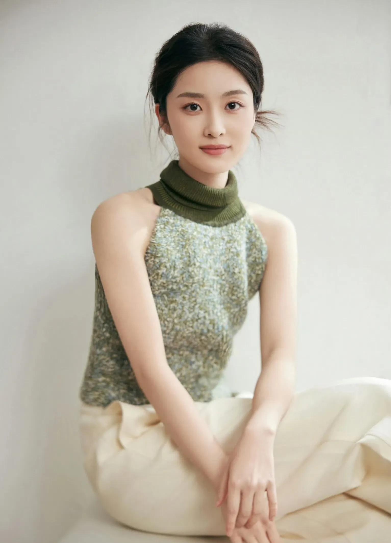 行走的初恋脸:吴曼思165cm舞者身材,太美了!