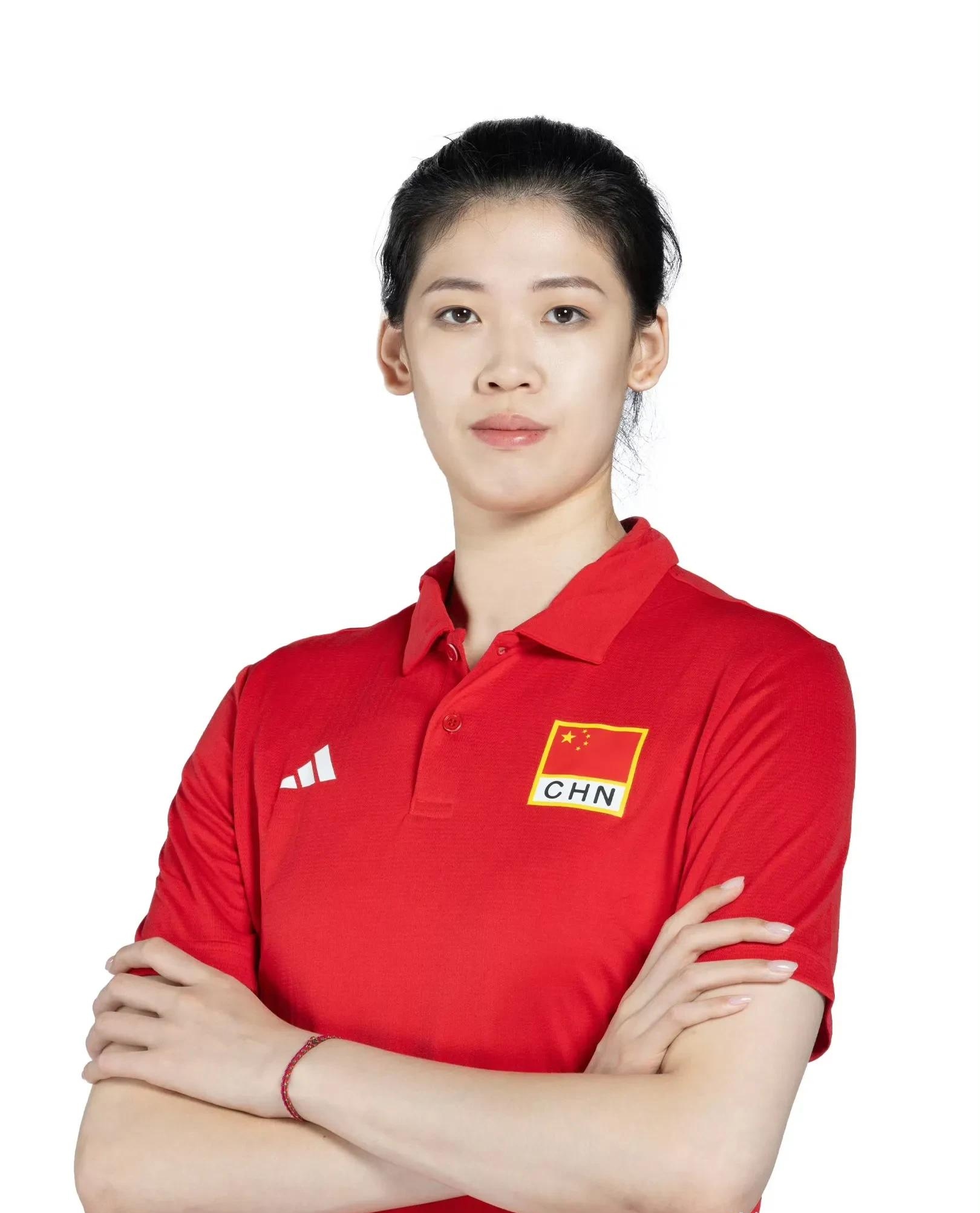 中国女排李盈莹为高考加油,她还在总局康复训练,哭着哭着又笑了