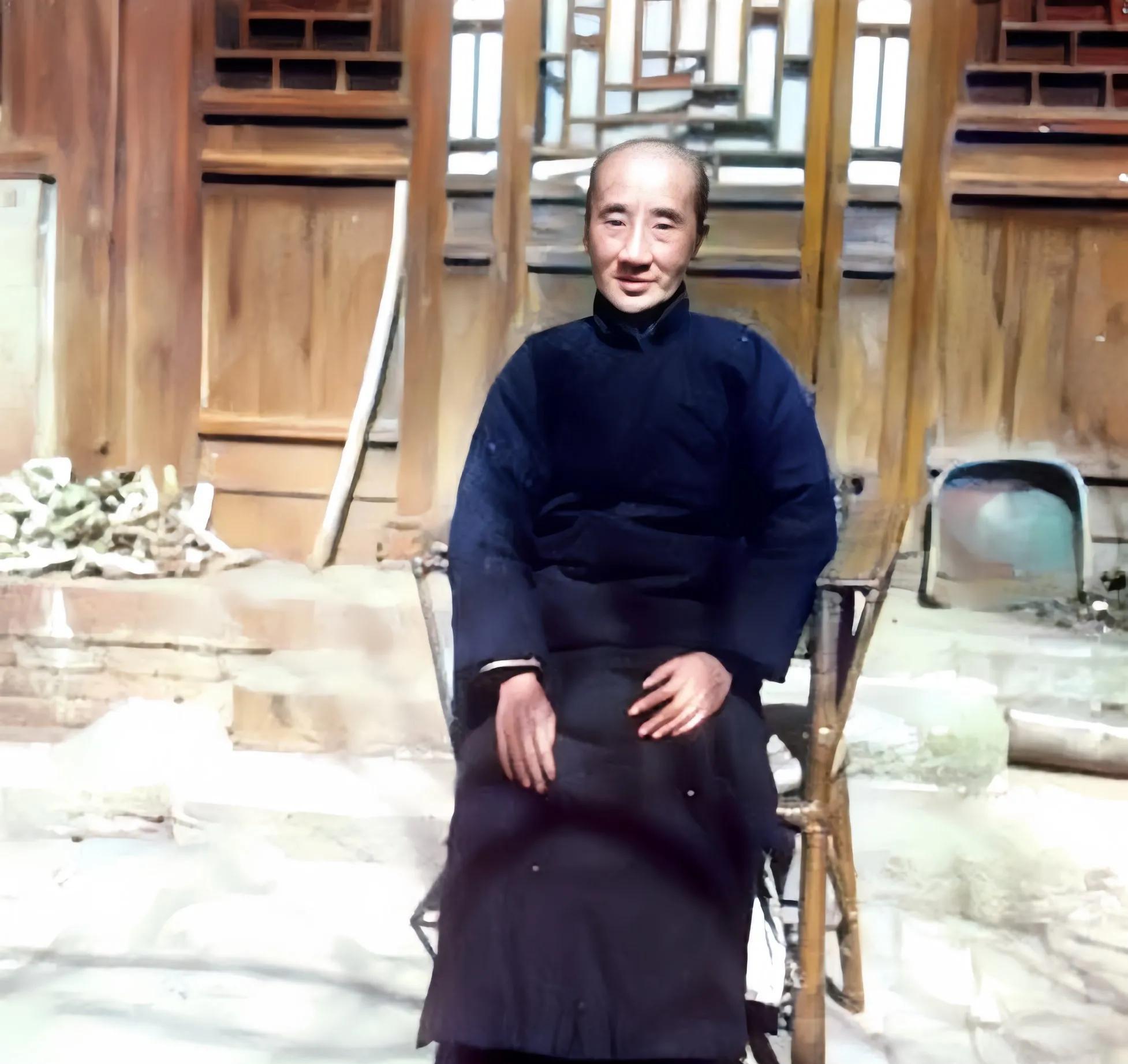 这是鲁迅元配朱安10张照,有全家福,母女照,婆媳照,守灵照