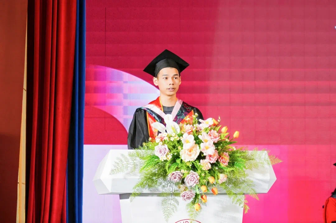 上海立达学院隆重举行2025届毕业典礼暨学士学位授予仪式
