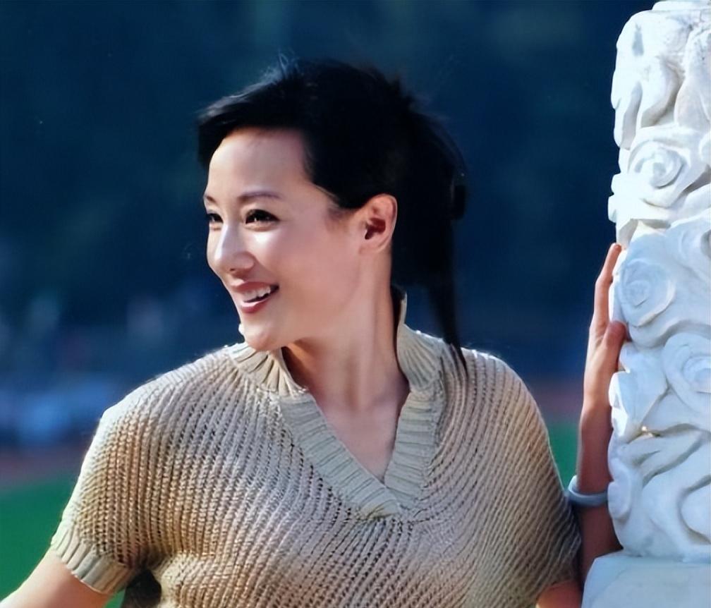 黄梅戏五朵金花之杨俊:两次错失做妈妈的机会,无儿无女有心痛