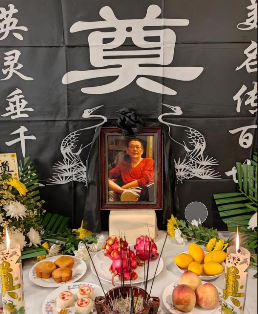 老人下葬后,遗像是火化还是保存?切记不能乱放,如何处理才合适