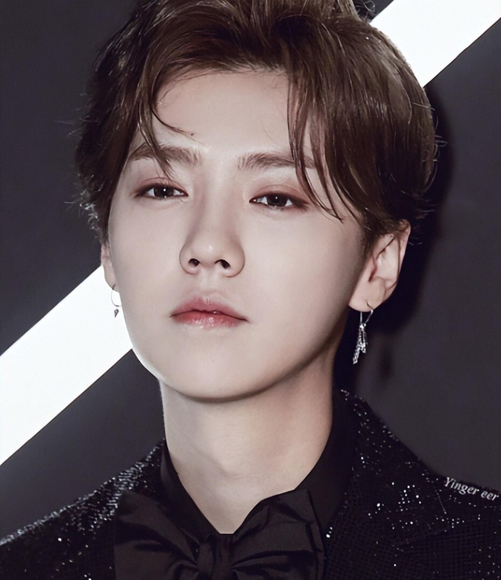 相由心生!鹿晗线下真实状态"尖嘴猴腮",又帅又有钱也不行