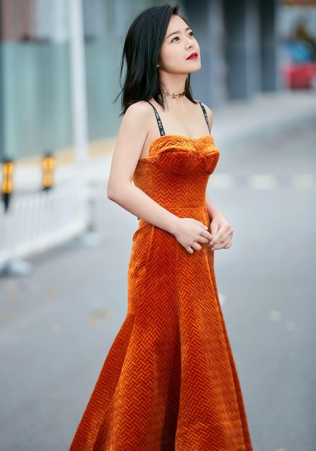 上海主持人陈辰低调嫁声乐老师转型做幕后儿女双全生活美满