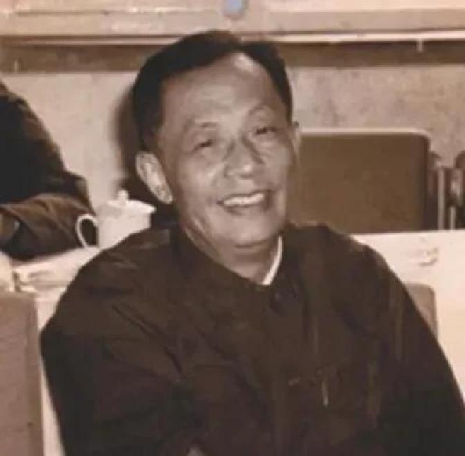 62年唐棣华欲效仿浦安修和黄克诚离婚,张劲夫得知后回:绝对不行