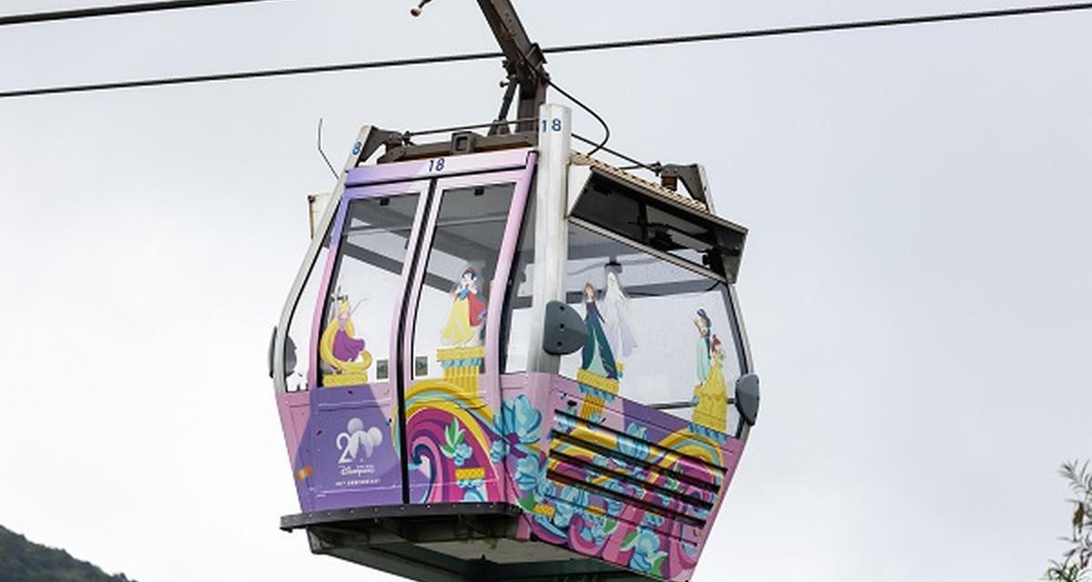 梦幻联动!11架香港迪士尼20周年主题缆车亮相昂坪360