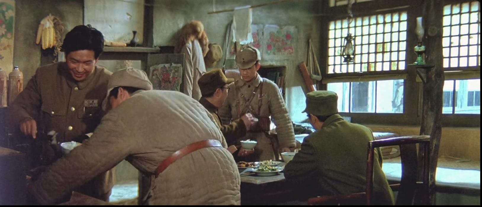 经典电影《大决战》,历史考究到底有多细?看影片吃戏场面就明白