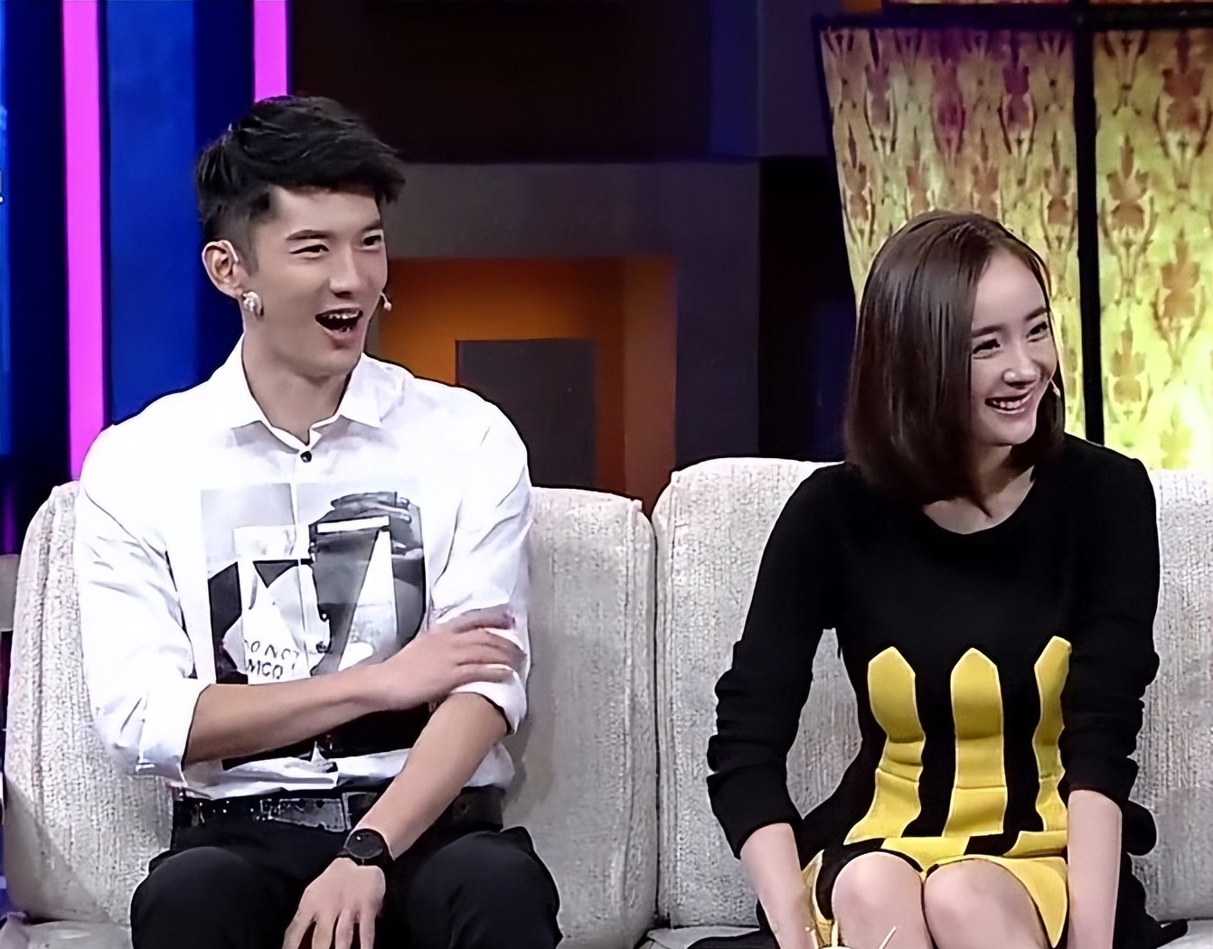 嘉行再传喜讯!34岁刘芮麟官宣结婚生子春天领证,杨幂又得备红包