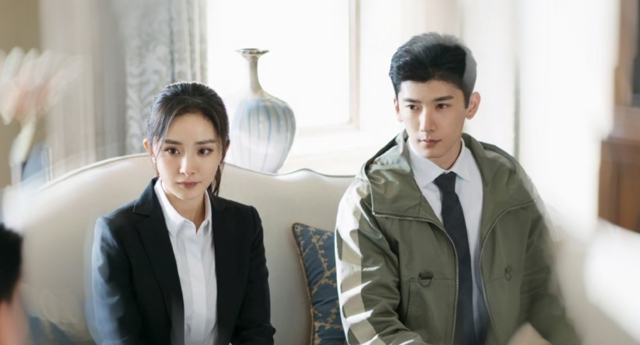 刘芮麟官宣当爸!嘉行艺人集体脱单?杨幂要随份子钱了!