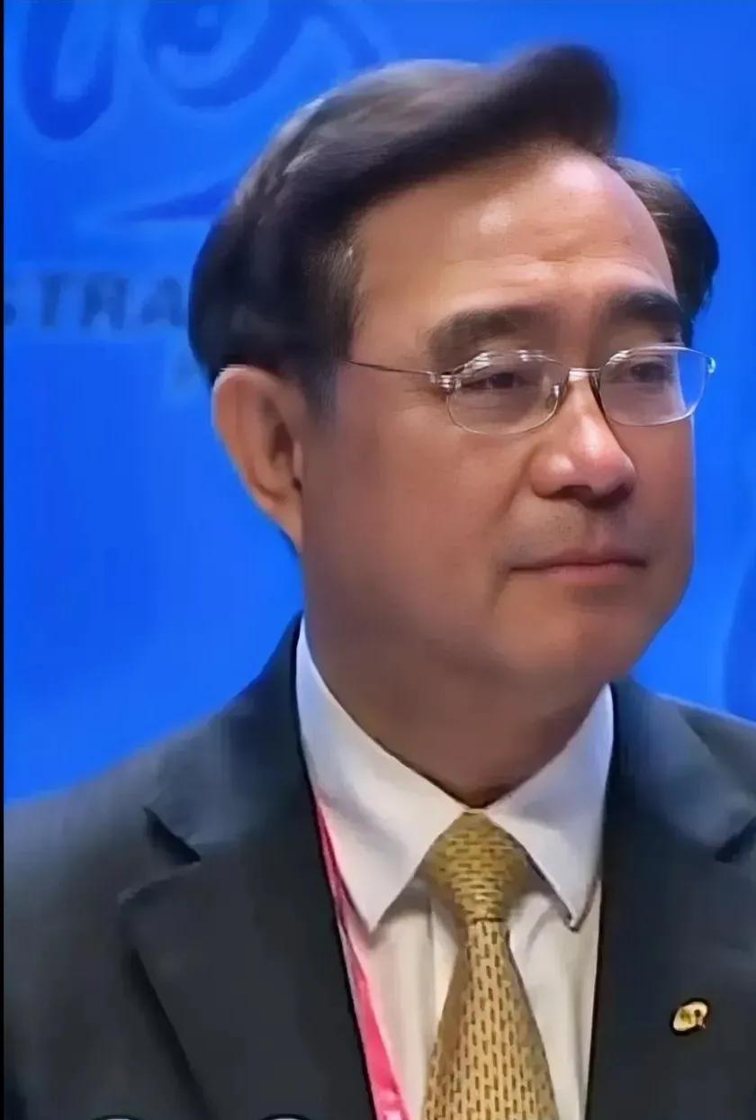 台湾统一后,应该由谁来担任首届台湾特别行政区行政长官